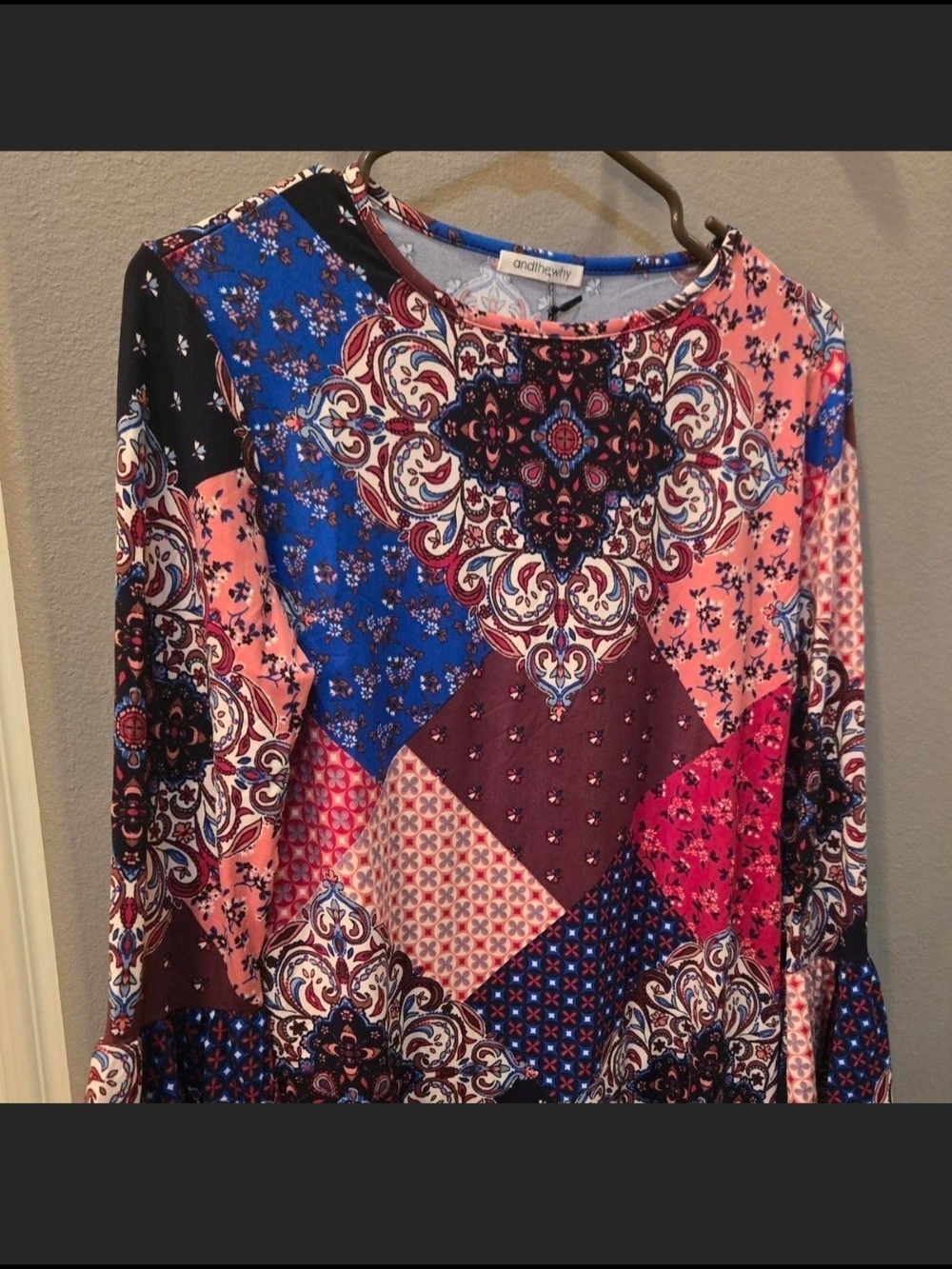 And The Why (Andree by Unit) Women’s Multi-Color Patchwork Print LS Top Size L